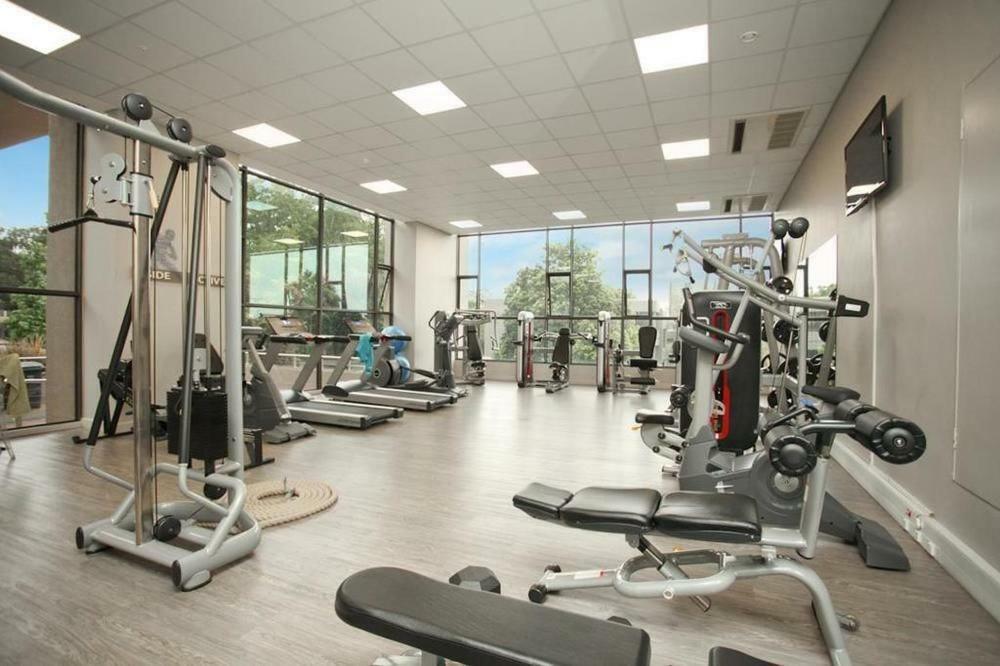 Sandton Skye Suites Йоханесбург Екстериор снимка