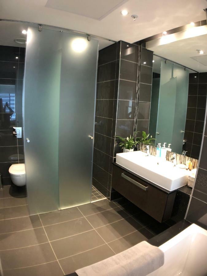Sandton Skye Suites Йоханесбург Екстериор снимка