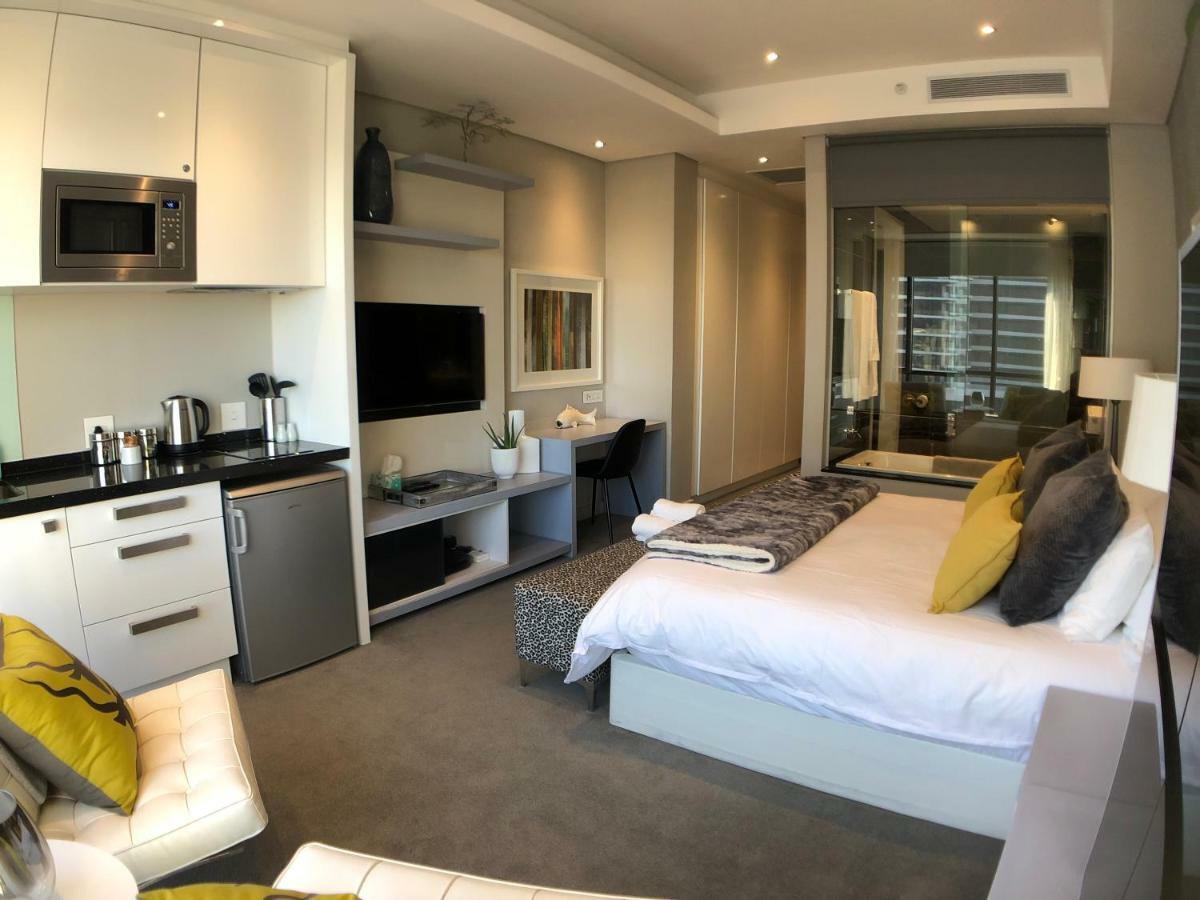 Sandton Skye Suites Йоханесбург Екстериор снимка